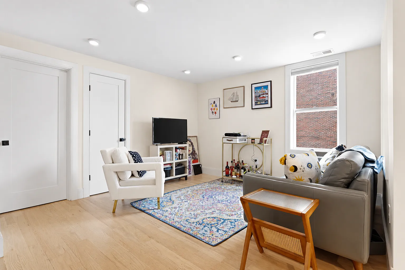 2 bed, 2.5 bath, 800 sqft, $3,400 — Photo 3