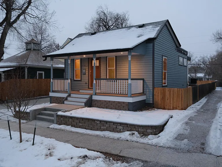 2250 Goss Cir — Photo 2
