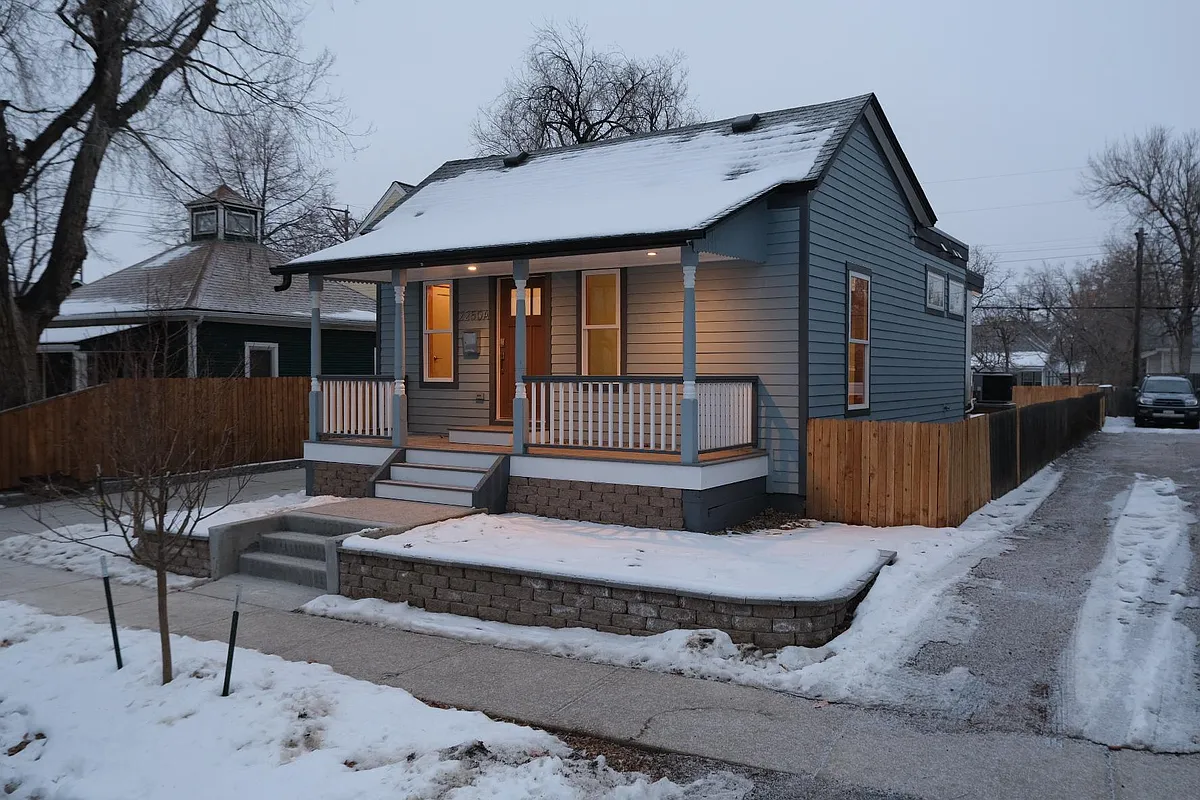 Building Photo - 2250 Goss Cir