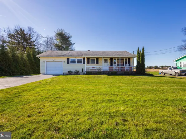 128 West Ave, Shiloh, NJ 08353