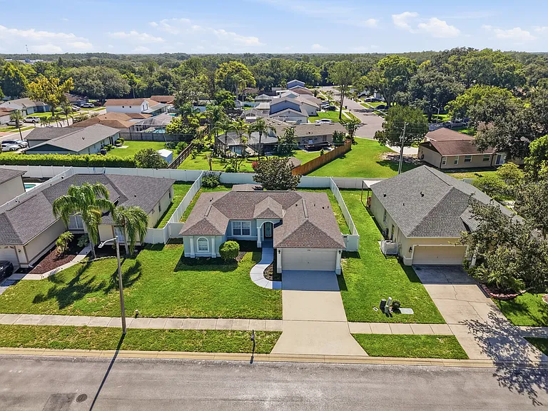 1730 Canoe Dr — Photo 4