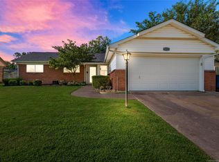 9412 E 40th St S, Tulsa, OK 74145