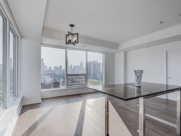 2nd image of 225 Sackville St #1304