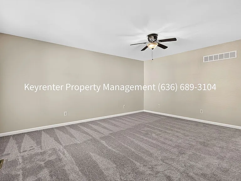 419 Omar Ct — Photo 11