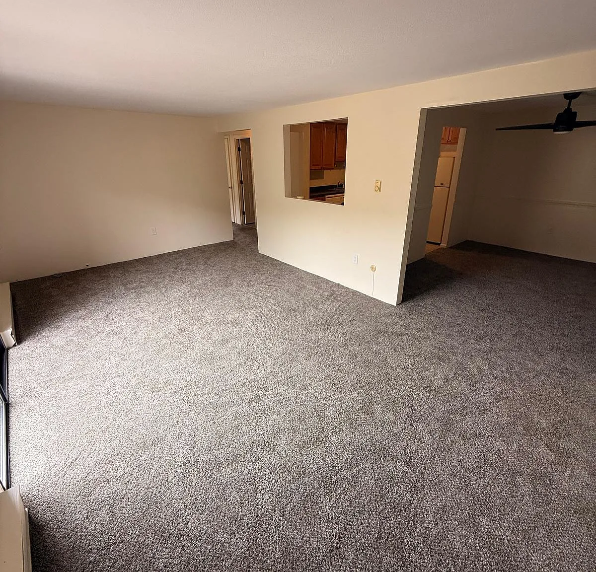 2 bed, 920 sqft, $2,400 — Photo 4