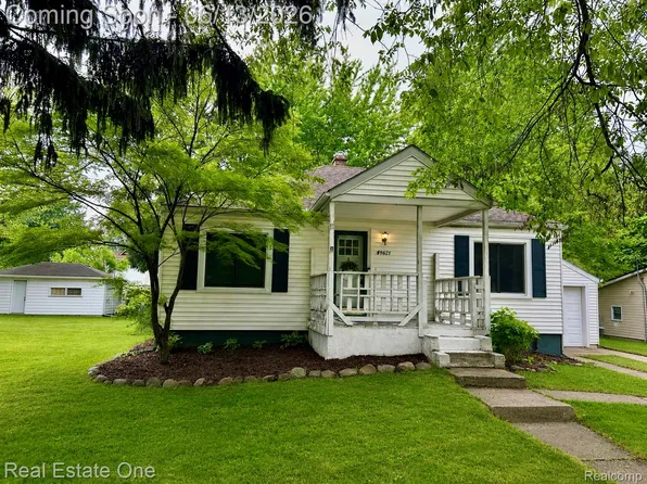 39621 Ormsby St, Clinton Township, MI 48036