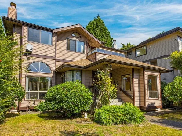 1523 Lawson Ave, West Vancouver, BC V7V 2C8