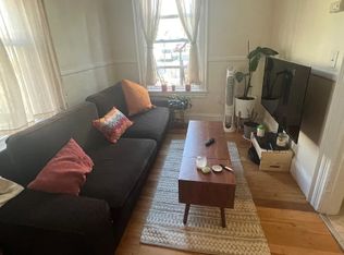 12 Evergreen Sq #1, Somerville, MA 02143