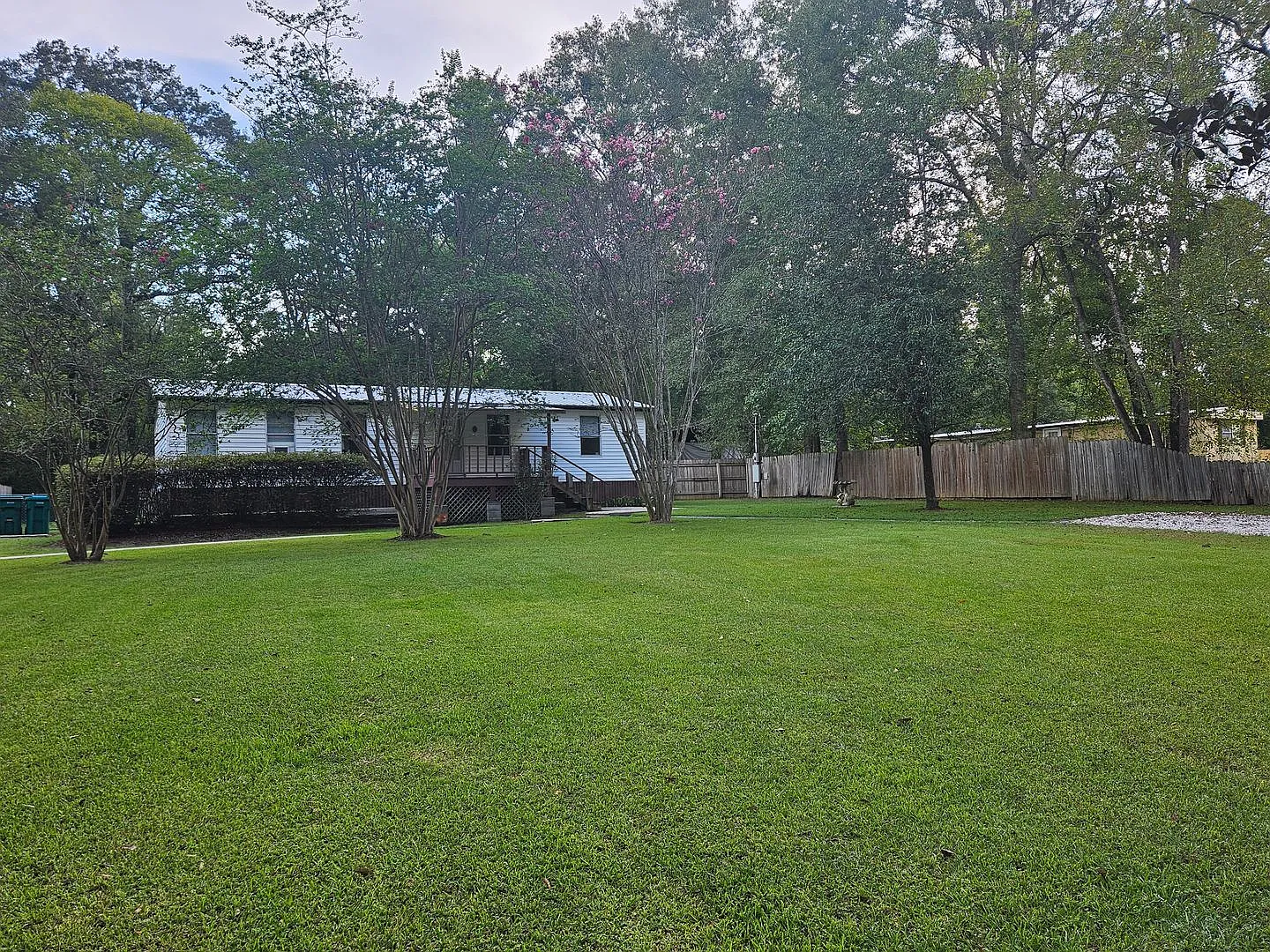 Lucien St 14655 — Photo 2