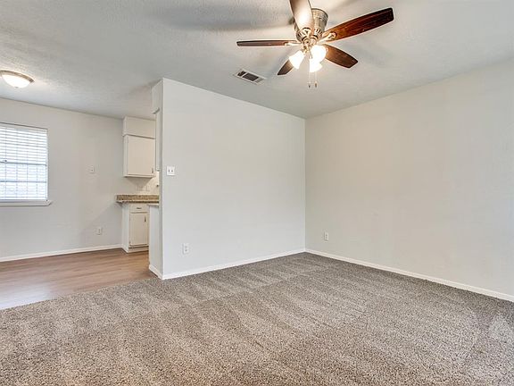 3rd image of 3234 Pacesetter Dr