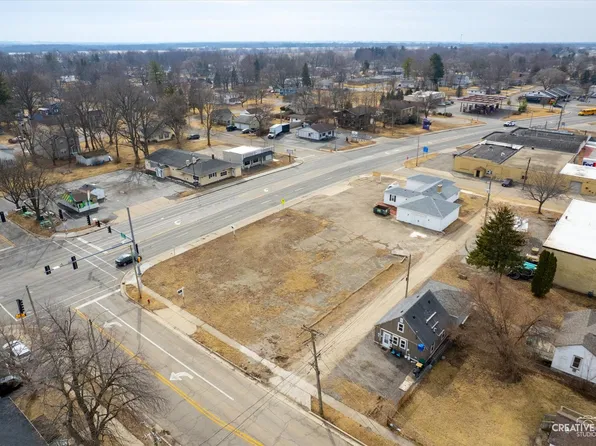 206 W South St, Plano, IL 60545