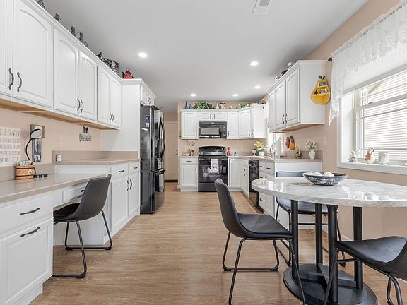 4th image of 25251 Brynnwood Dr