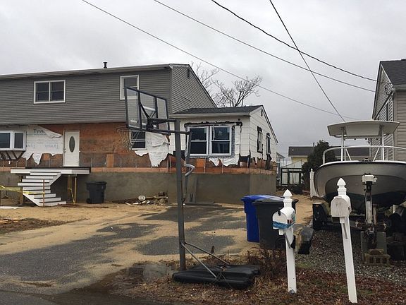 2nd image of 151 Walnut Creek Ln