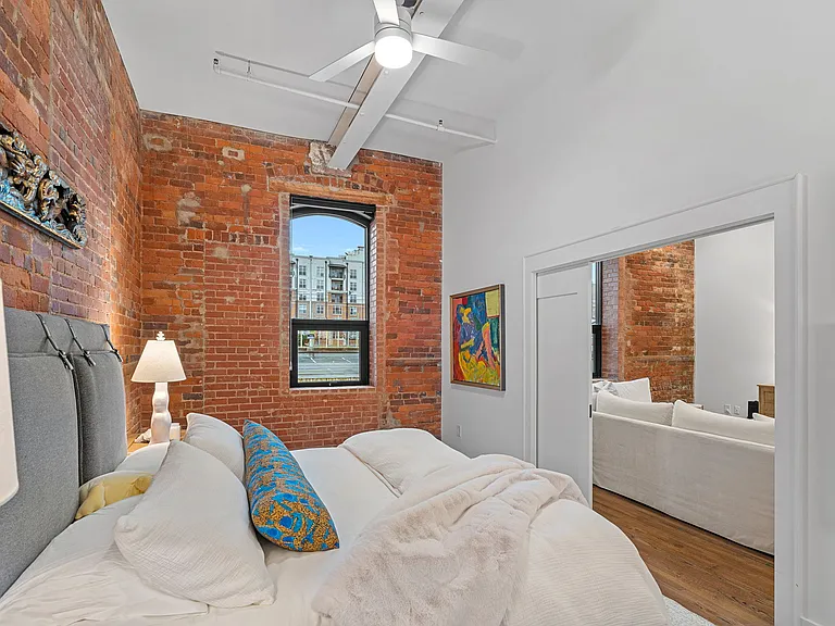 310 Arlington Ave #217 — Photo 14