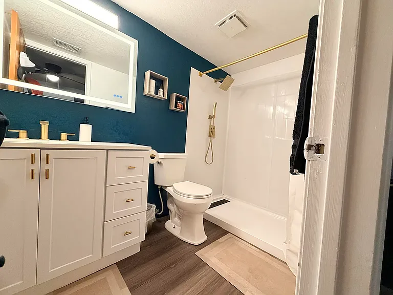 1112 Bel Aire Cir — Photo 13