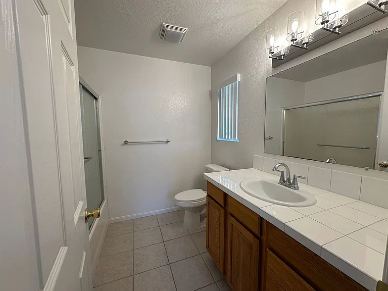 6629 La Habra Ave — Photo 19