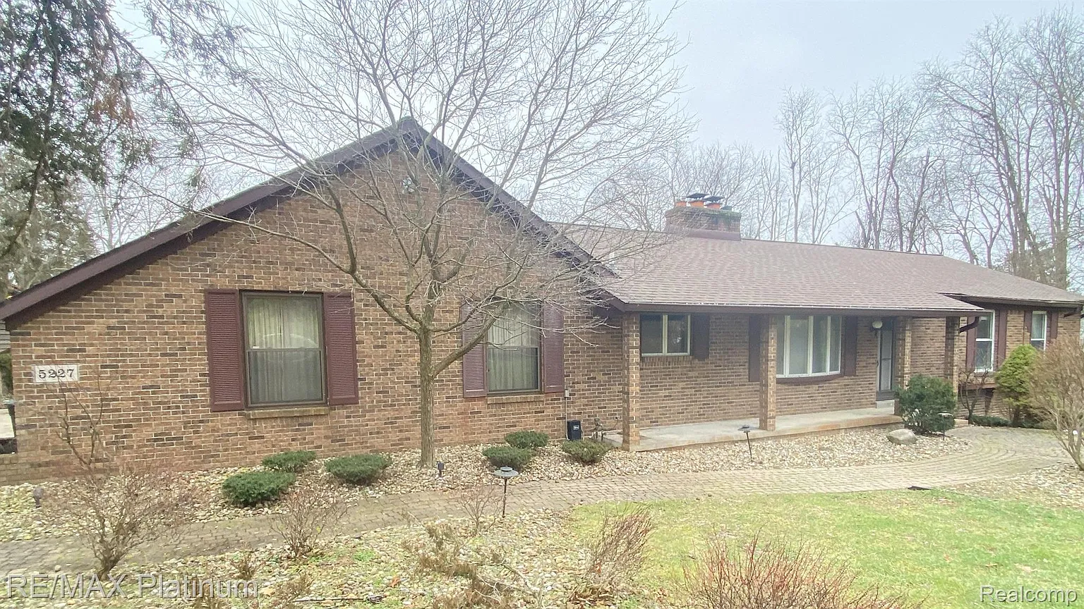 5227 Milroy Ln photo 1