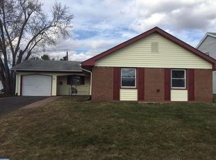 51 Maplewick Ln, Willingboro, NJ 08046