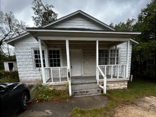 1104 N Franklin St, Dublin, GA 31021