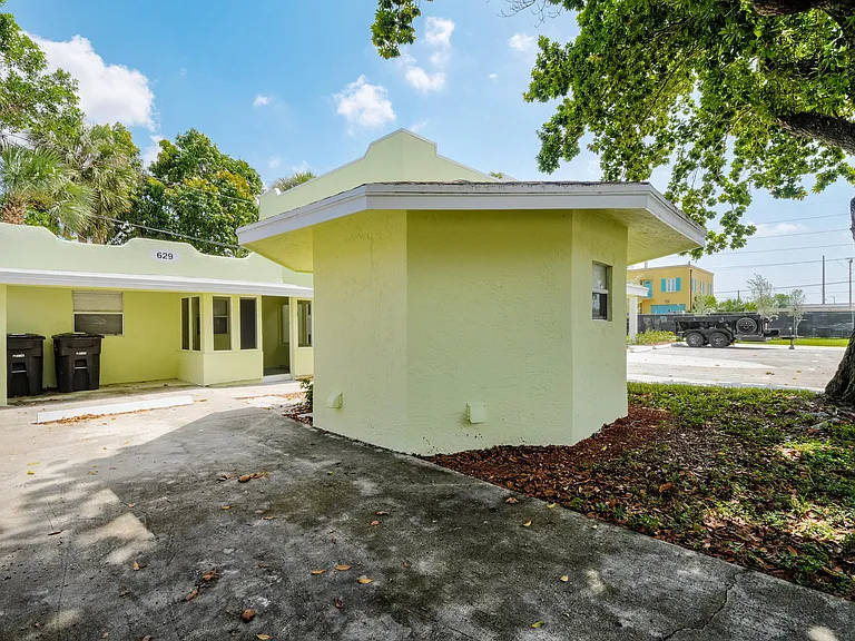 627 Bunker Rd — Photo 2