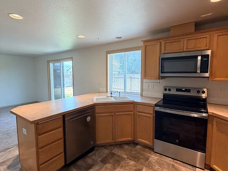 4003 Messara Ln — Photo 8