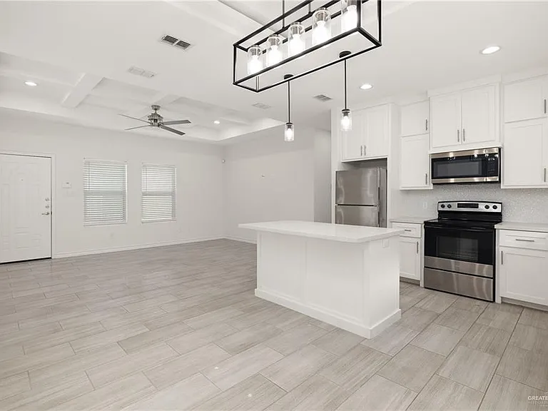 913 W Kohala Ave #3 — Photo 7