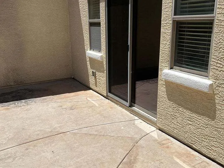 4661 E Laurel Ave — Photo 25