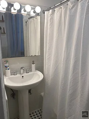 Rented by Highline Residential | media 12