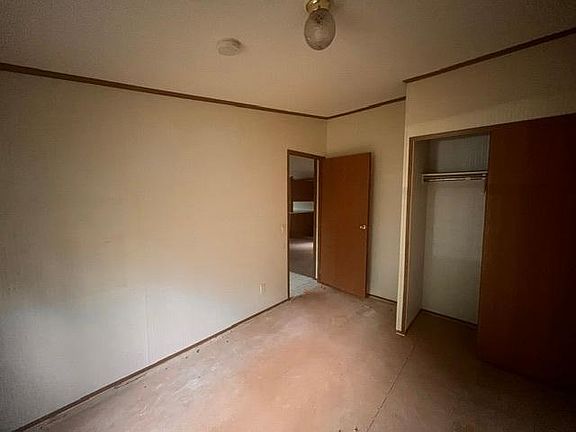 3rd image of 58710 Otter Dr