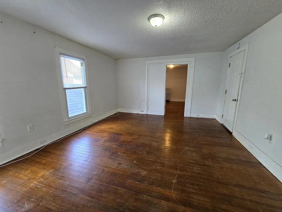 111 Osborne St