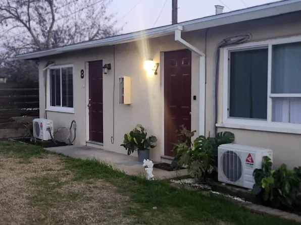 1865 Leoni Dr #6, Hanford, CA 93230