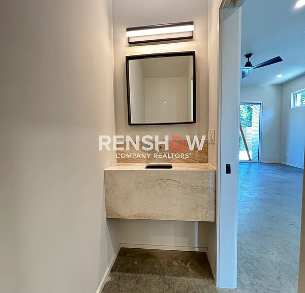 38 Angelus St — Photo 7