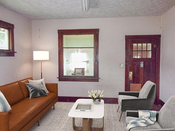 3rd image of 1111 E 5th Street