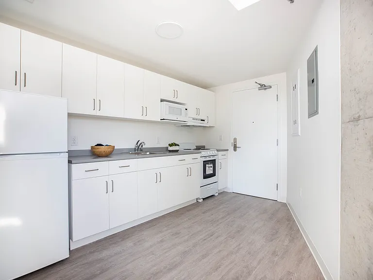 290 Colony St — Photo 28