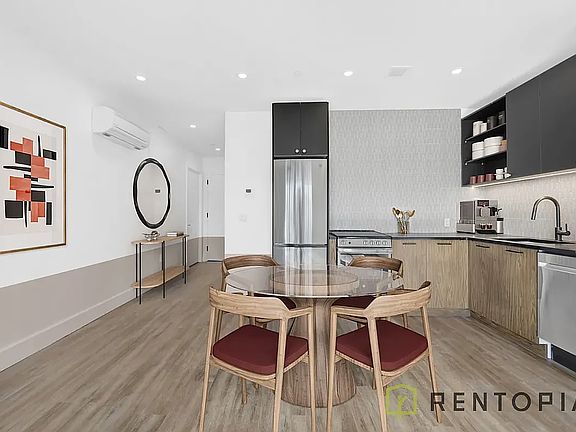 2nd image of 668 Bushwick Ave #323