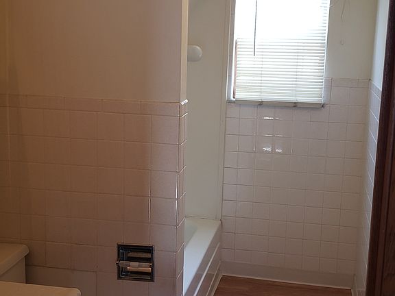 4th image of 316 Washington St APT 4