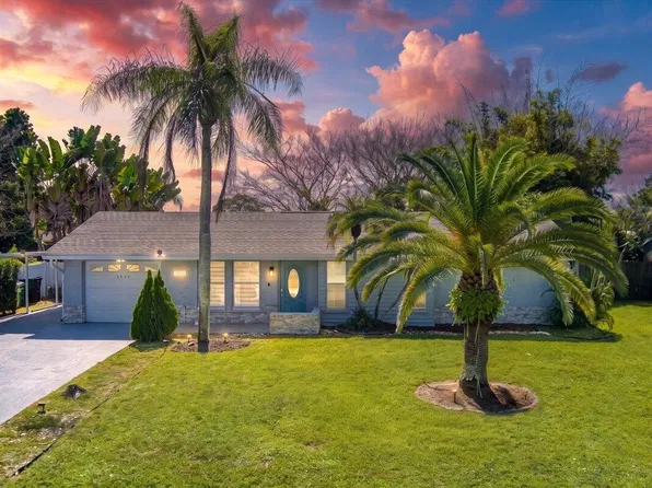 2031 SE NEW YORK Street, Port St Lucie, FL 34952