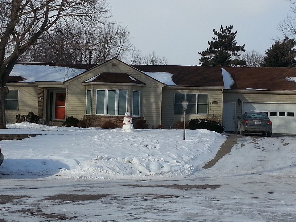 1st image of 132 E Glencrest Dr
