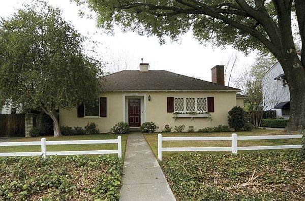 1st image of 1865 Rose Ave