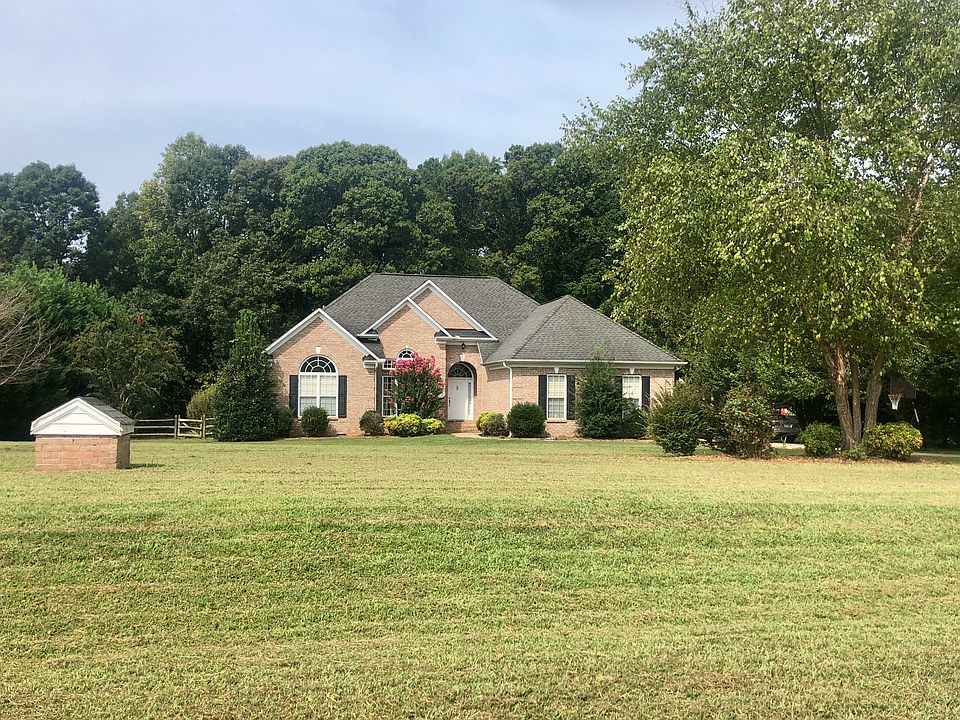 2nd image of 739 Fly Fisher Dr