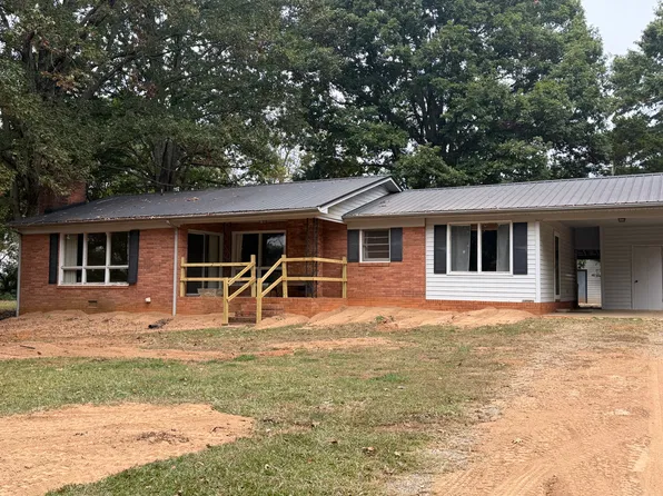 1324 Seays Rd, Liberty, NC 27298