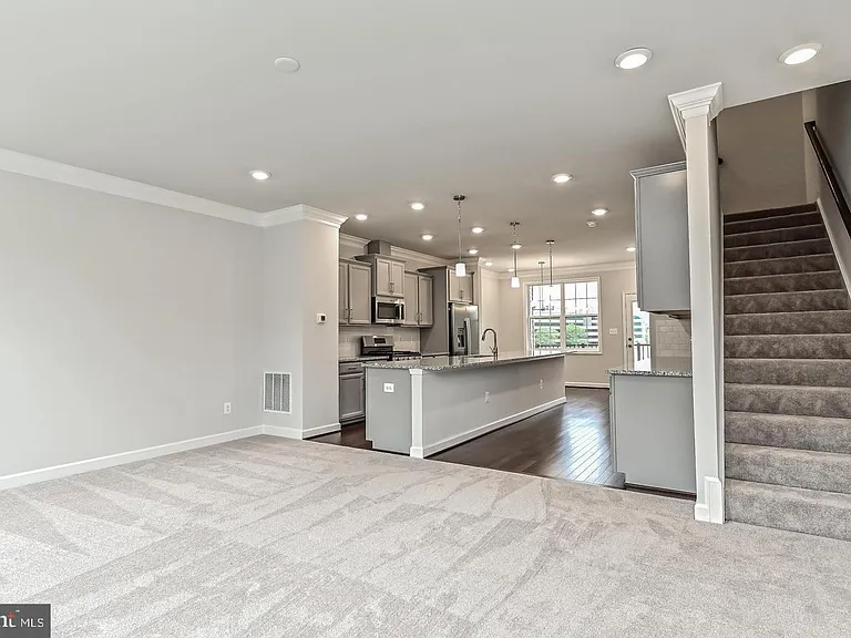 4404 Fair Lakes Ct — Photo 24