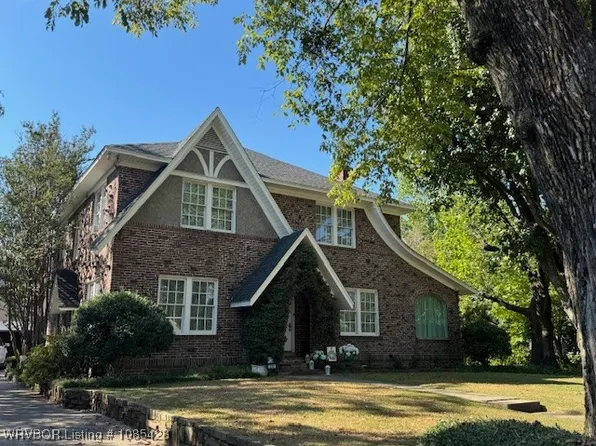 1310 S Albert Pike Ave, Fort Smith, AR 72903