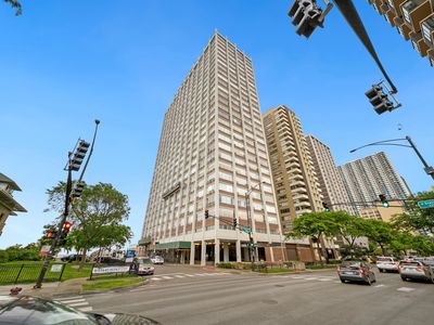 6171 N Sheridan Rd APT 2812, Chicago, IL, 60660