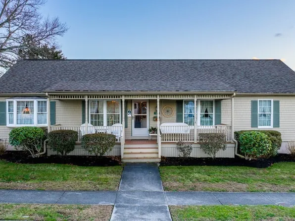 47 Glenhaven Ave, Fairhaven, MA 02719