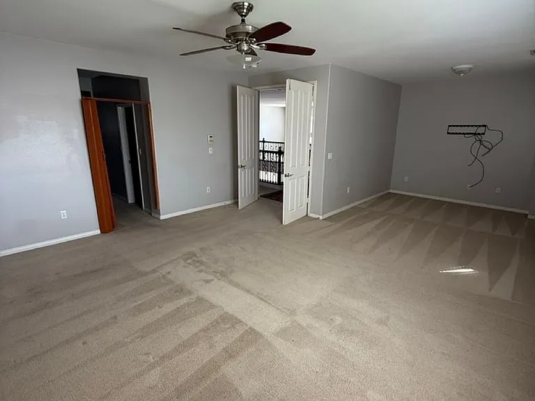 10317 Titanium St — Photo 22