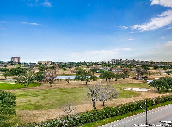 3rd image of 4001 N New Braunfels Ave APT 502A