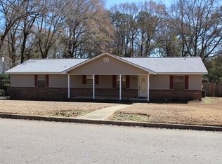 621 Farrah Cir, Dothan, AL 36301