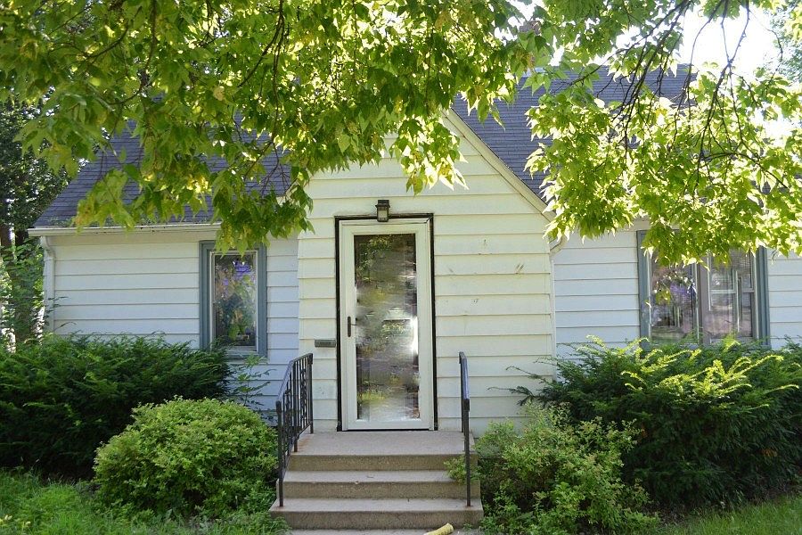1st image of 427 N Jefferson St