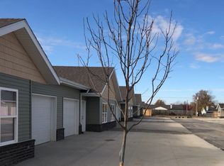 6713 Solid Rock Dr, Fort Wayne, IN 46835